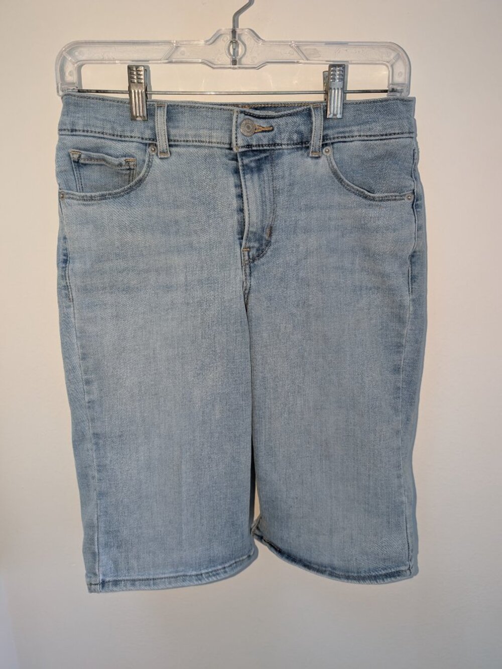 Levi's Medium Wash Bermuda Shorts Size 26
